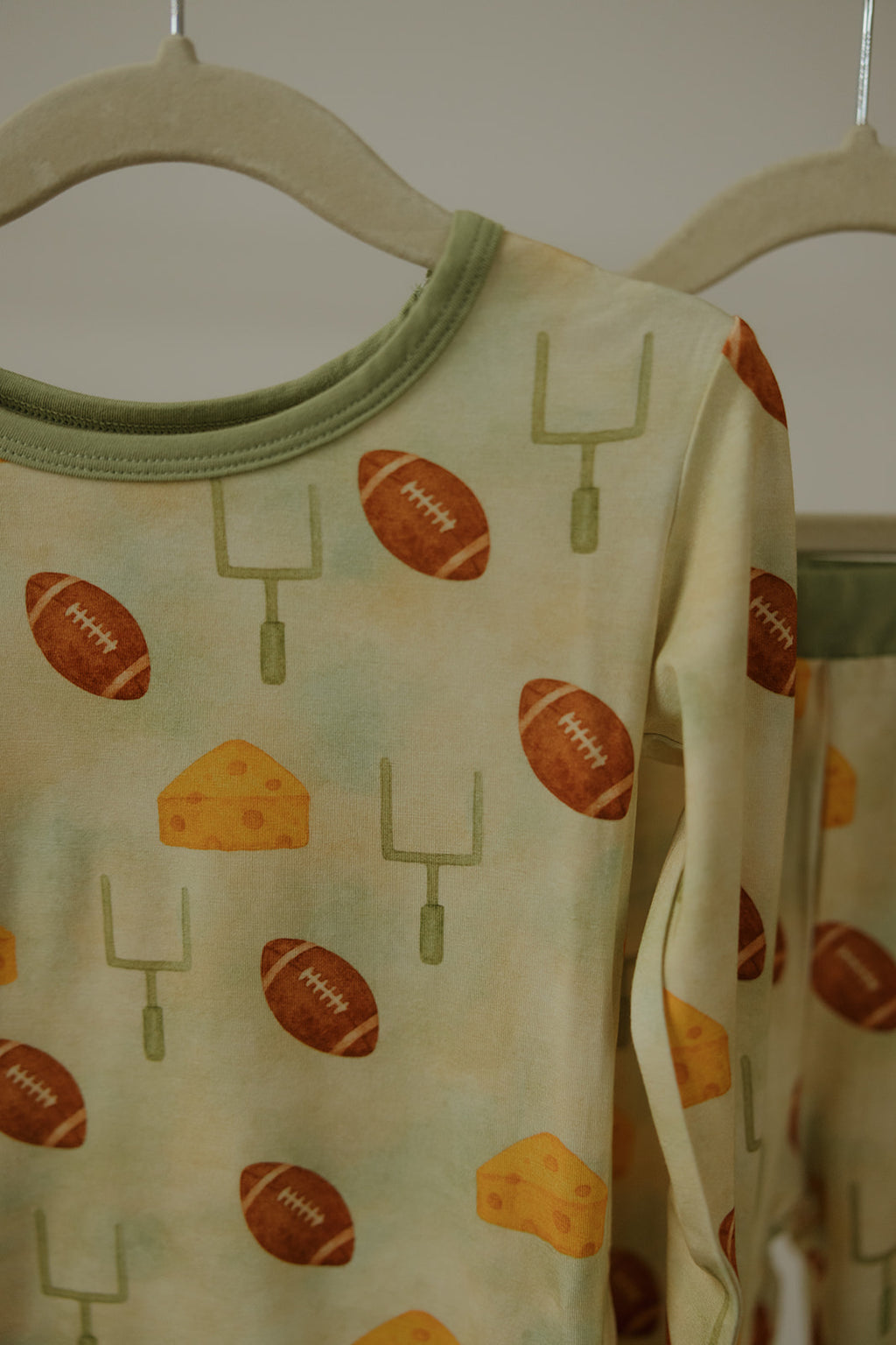 Tailgate Two Piece